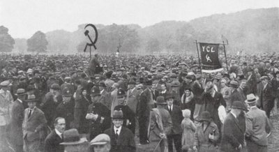 Rassemblement de travailleurs au chômage à Hyde Park, Londres - English Photographer