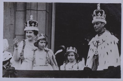 Famille royale après le couronnement du roi George VI - English Photographer