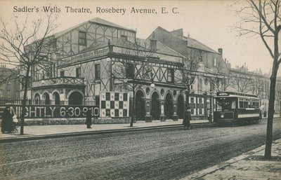 Théâtre Sadlers Wells, Rosebery Avenue, Londres - English Photographer