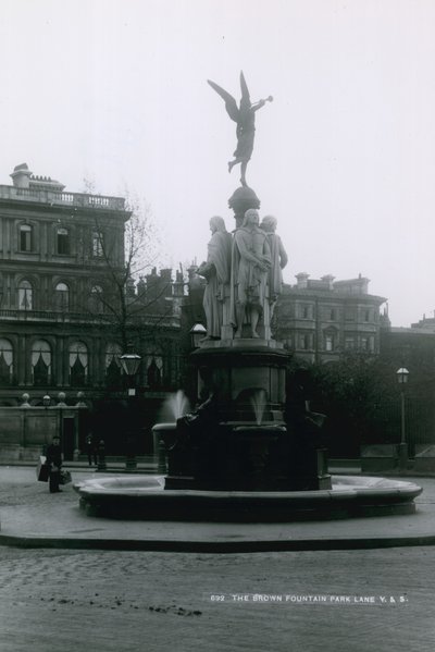 La Fontaine Brune, Park Lane, Londres - English Photographer
