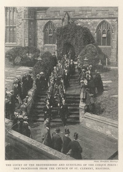 La cour de la fraternité et Guestling des Cinq Ports, la procession de l