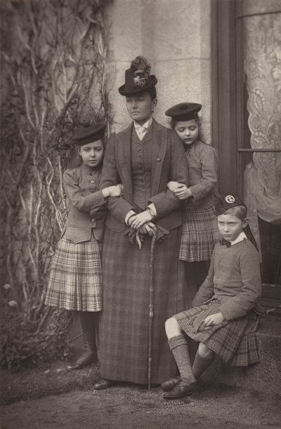 La Duchesse de Connaught et sa famille - English Photographer