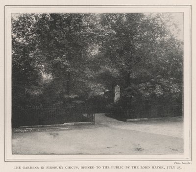 Les jardins de Finsbury Circus, ouverts au public par le lord-maire, 25 juillet - English Photographer