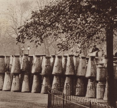 La grève générale de 1926, le dépôt de lait à Hyde Park, Londres - English Photographer