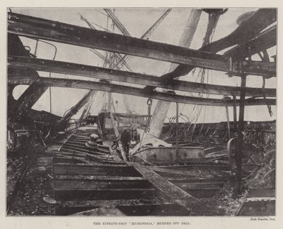 Le navire de nitrate Micronesia, brûlé au large de Deal - English Photographer