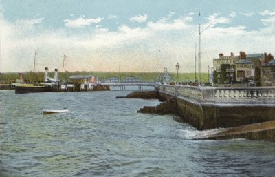 Le Quai, Cowes - English Photographer