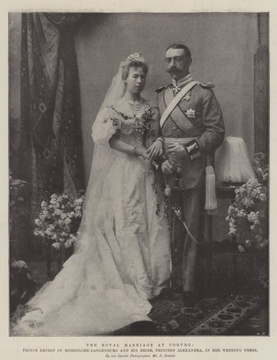 Le mariage royal à Cobourg, le prince Ernest de Hohenlohe-Langenburg et sa mariée, la princesse Alexandra, en robe de mariée - English Photographer
