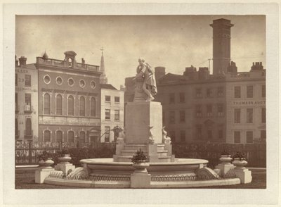 La fontaine et la statue de Shakespeare à Leicester Square - English Photographer