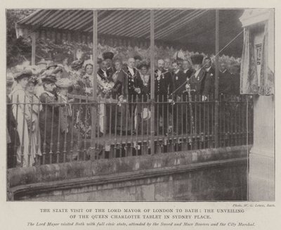 La visite officielle du lord-maire de Londres à Bath, le dévoilement de la tablette de la reine Charlotte à Sydney Place - English Photographer