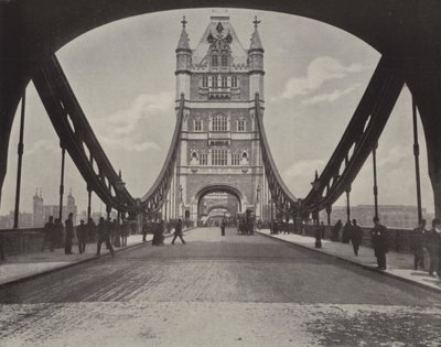 Le Tower Bridge (photo n/b) - English Photographer