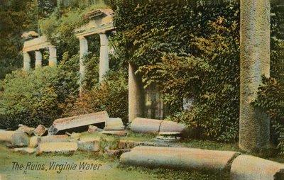 Les ruines à Virginia Water au Windsor Great Park, Angleterre - English Photographer