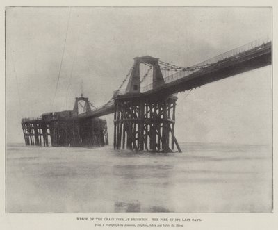 Épave de la jetée en chaîne à Brighton, la jetée dans ses derniers jours - English Photographer