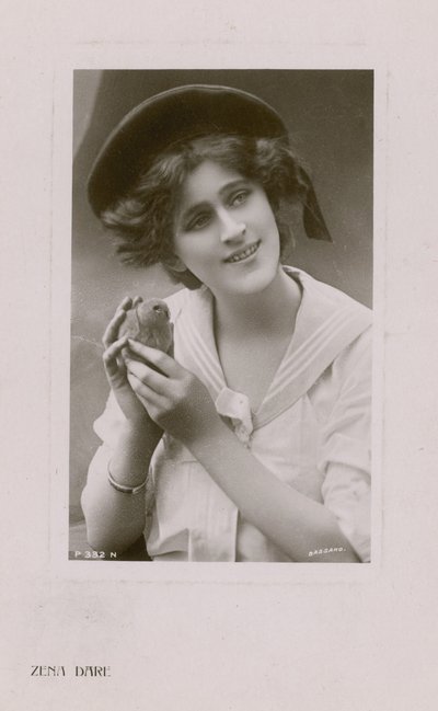 Zena Dare - English Photographer