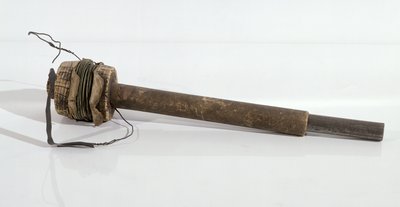 Un inducteur rudimentaire avec lequel Michael Faraday (1791-1867) a découvert la loi de l