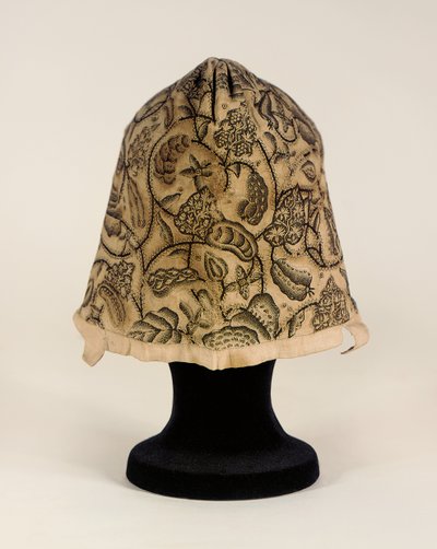 Coiffe en broderie noire, 1620-40 - English School