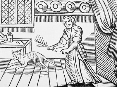 Une vieille femme fouettant son chat pour avoir attrapé des souris un dimanche, d