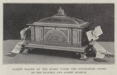 Coffret placé par la reine sous la pierre angulaire du musée Victoria et Albert - English School