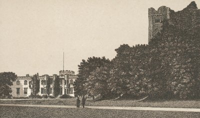 Façade et donjon du château - English School