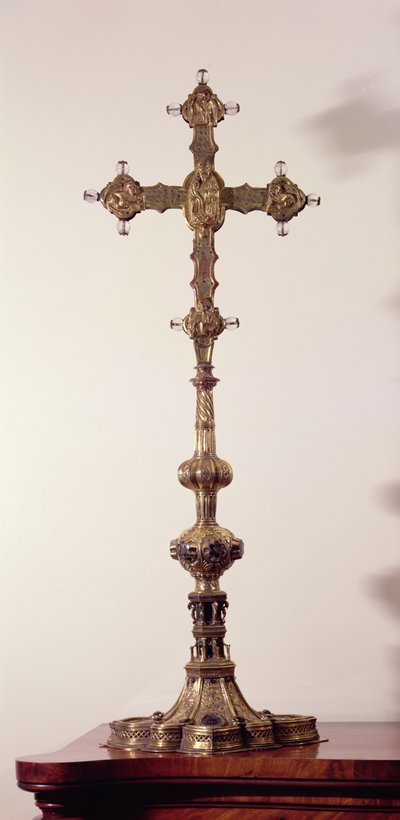 Croix conçue par Antonio de Macerata - English School