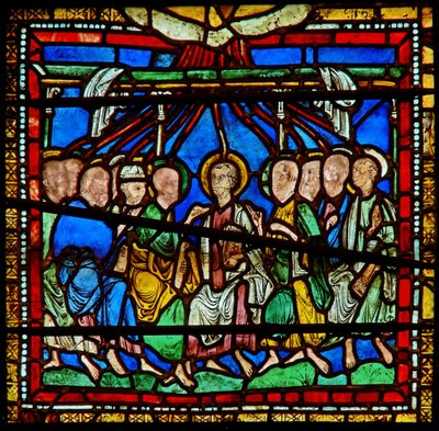 Détail de la fenêtre est de la chapelle de la Trinité représentant la Pentecôte - English School