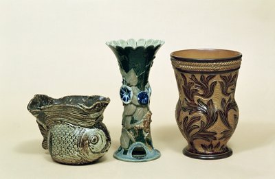 Vases Doulton, années 1880 - English School