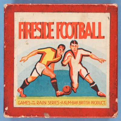 Jeu de Football au Coin du Feu - English School