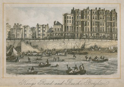 Vue générale de Kings Road et de la plage à Brighton - English School
