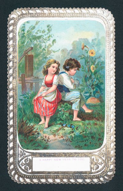 Fille et garçon assis sur un rocher - English School