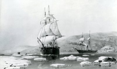 HMS Assistance et Pioneer sortant de leurs quartiers d
