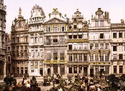 Les Vieilles Maisons de la Grand-Place, Bruxelles - English School