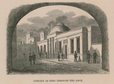 Bibliothèque vue à travers l