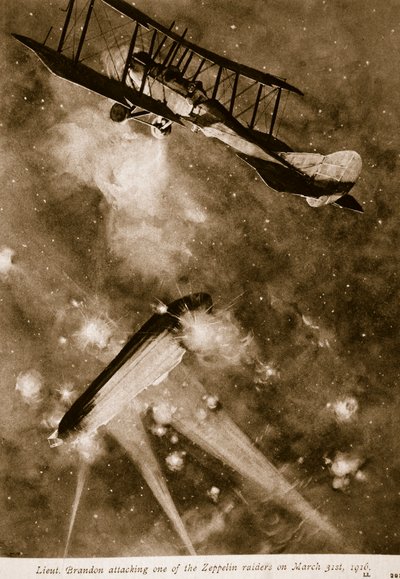 Lieut. Brandon attaquant un des raiders Zeppelin le 31 mars 1916, 1914-19 - English School