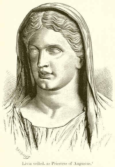 Livia voilée, en prêtresse d