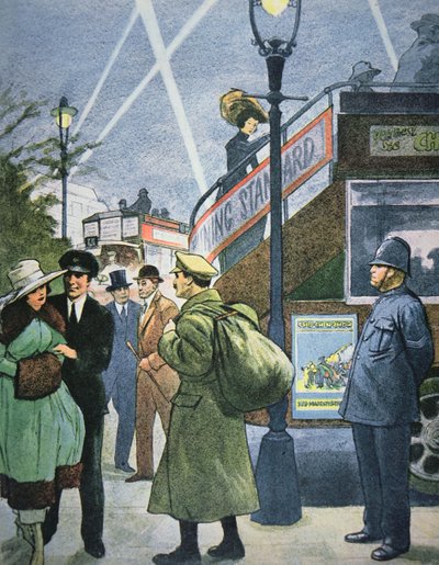 Scène de rue à Londres pendant la Première Guerre mondiale, soldat en permission, vers 1914-18 - English School