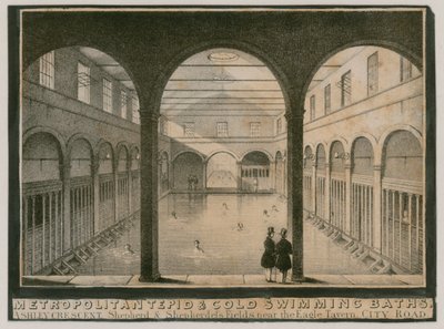 Bains de natation tièdes et froids métropolitains - English School