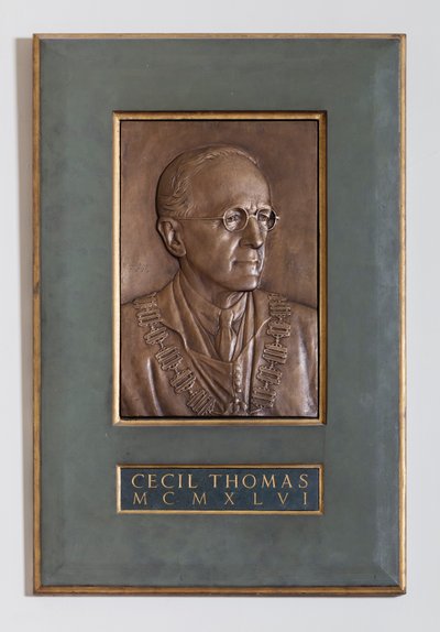 Plaque représentant Cecil Thomas, sculpteur et médailleur, 1946 - English School