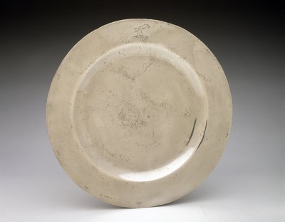 Assiette, vers 1750 - English School