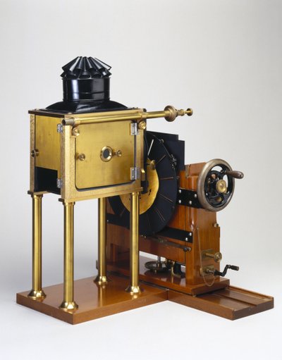 Réplique du zoopraxiscope conçu par Eadweard Muybridge (1830-1904) 1880 - English School