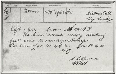 Message SOS reçu par le vapeur russe, Birma, environ cinq minutes après que le Titanic a heurté un iceberg le 15 avril 1912, de "The Sphere", 04 mai 1912 - English School