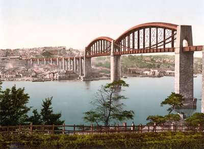 Pont de Saltash, Plymouth - English School