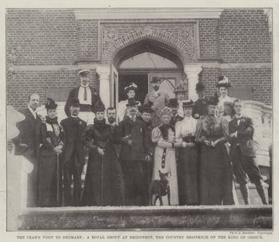 La visite du tsar au Danemark, un groupe royal à Smidstrup, la résidence de campagne du roi de Grèce (gravure) - English School