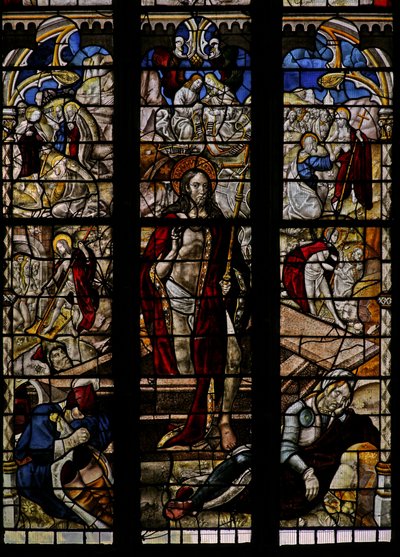 La fenêtre Est (Ew) représentant la Résurrection et d