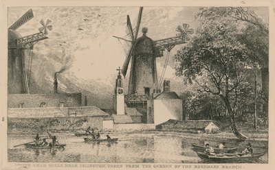 Moulins à plomb blanc près d