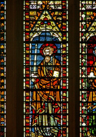 Fenêtre représentant Saint Paul? - English School