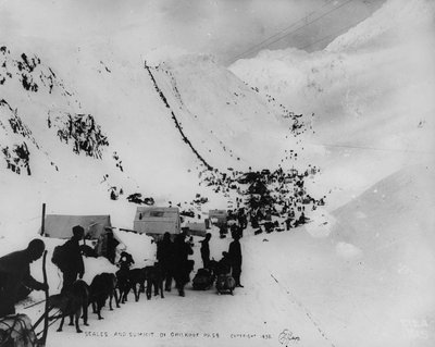 Échelles et sommet du col Chilkoot, de 