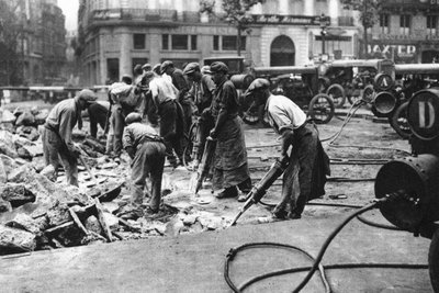 Rénovation des routes sur les Grands Boulevards, Paris, 1931 - Ernest Flammarion