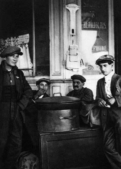 Vendeurs de rue de marrons grillés, Paris, 1931 - Ernest Flammarion