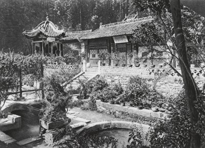Miao tai tze, Shensi, jardin du monastère - Ernst Boerschmann