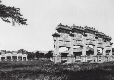 Siling, Chihli, Les Tombes Impériales Occidentales de la Dynastie Mandchoue, Entrée principale - Ernst Boerschmann