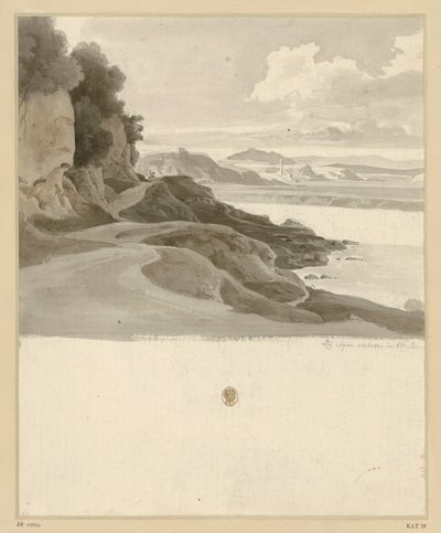 Paysage fluvial avec un sentier longeant une rive rocheuse près d